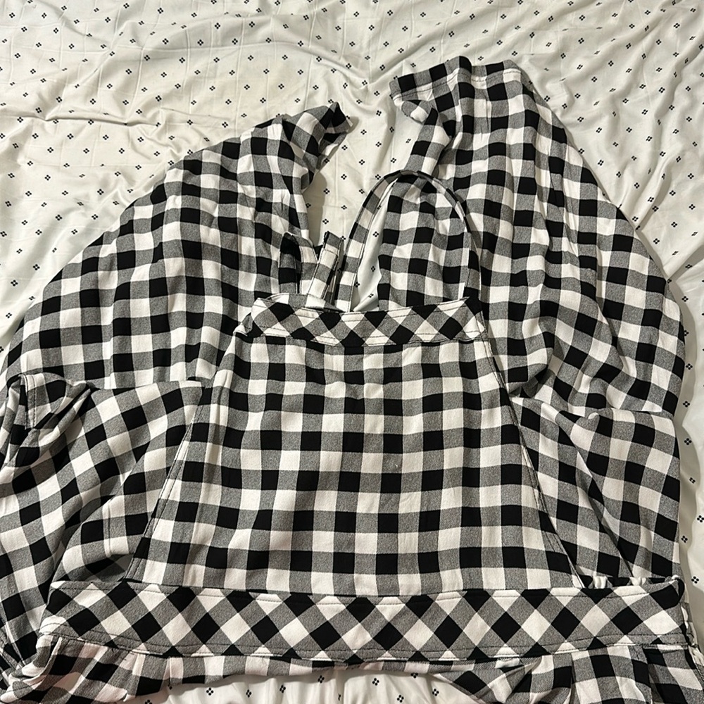 Wide leg tie jumpsuit with tags. 3S